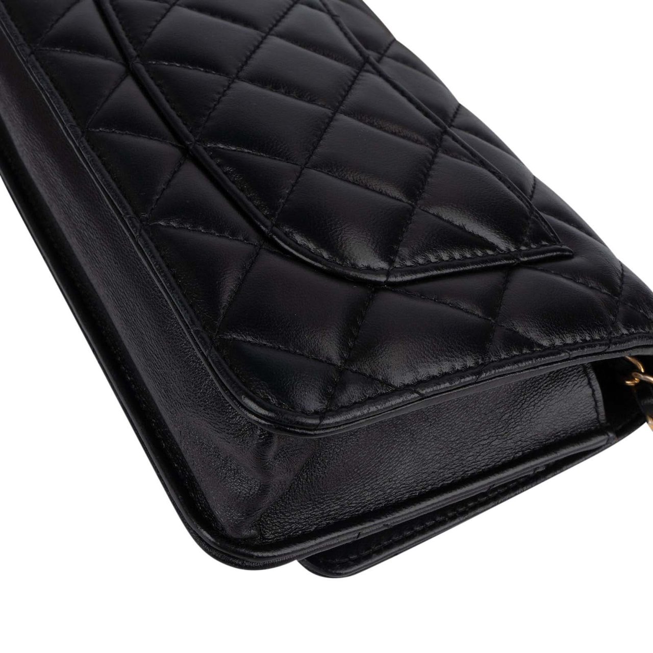 Chanel Chanel Limited Quilted Lambskin Wallet On Chain Crossbody Bag Zwart