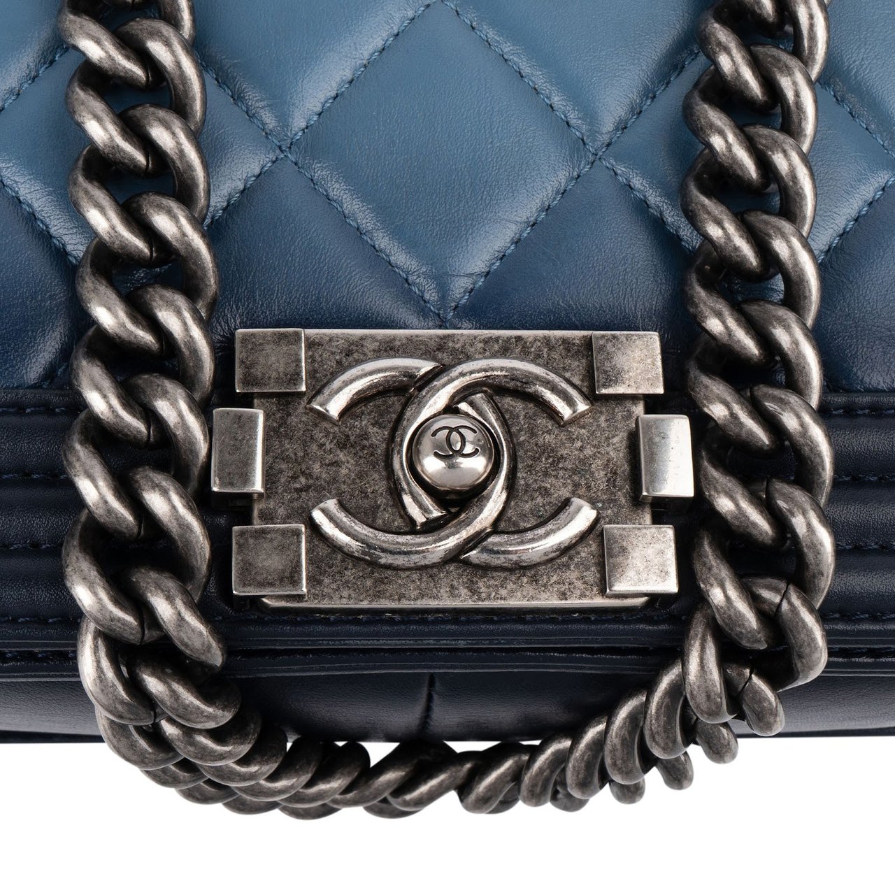 Chanel Chanel Quilted Lambskin Boy Single Flap Crossbody Bag Blauw
