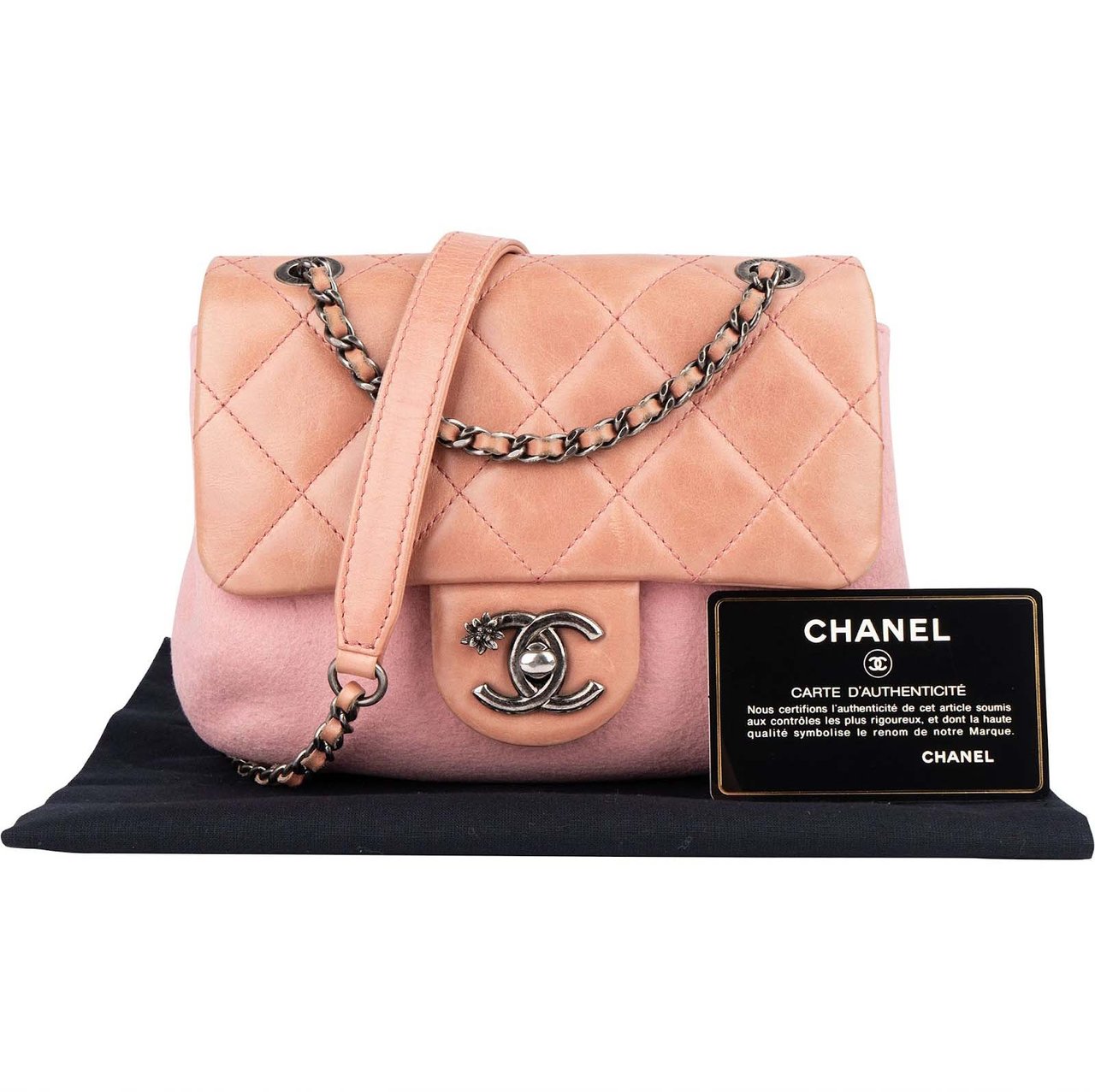 Chanel Chanel Quilted Lambskin Edelweiß Salzburg Single Flap Crossbody Bag Rood