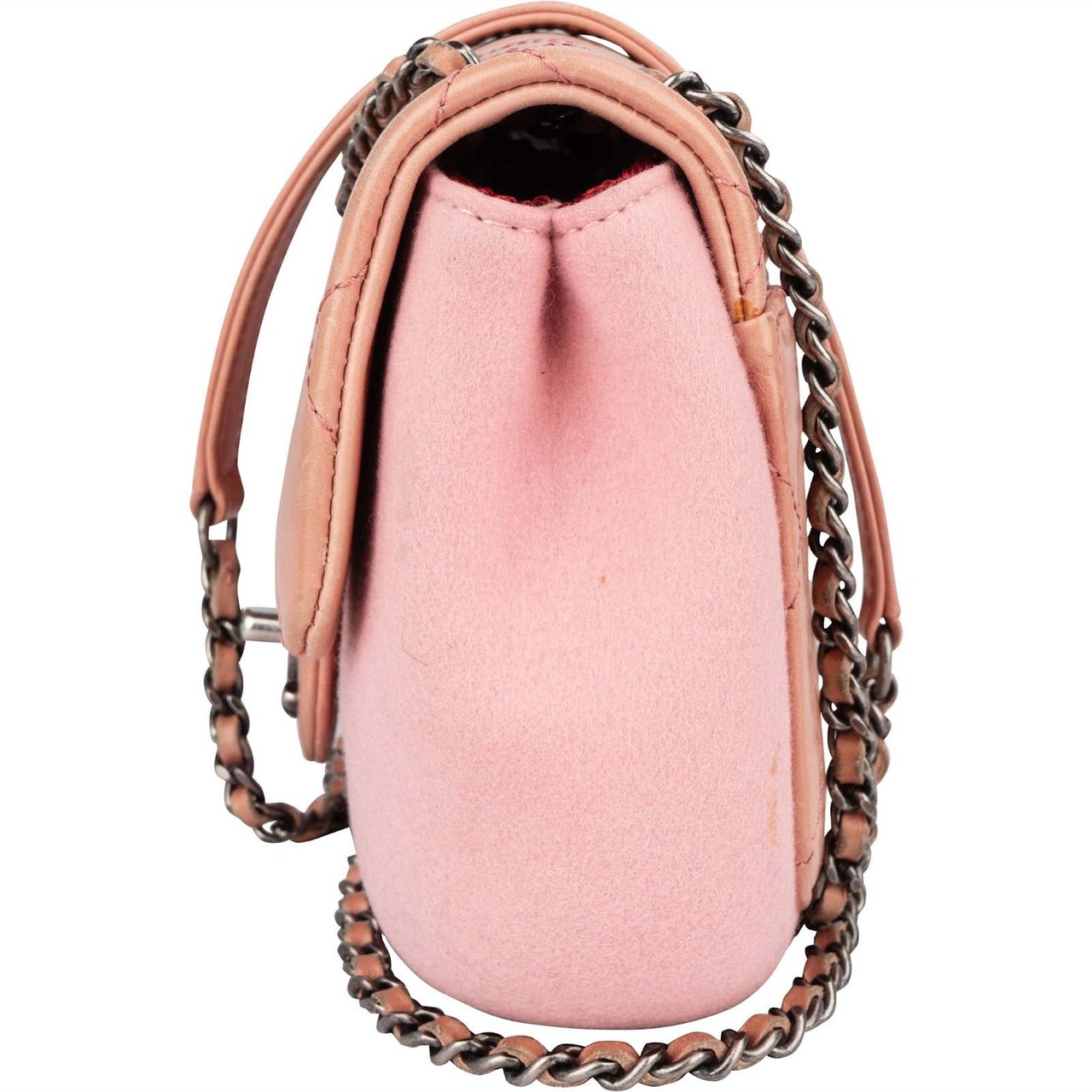 Chanel Chanel Quilted Lambskin Edelweiß Salzburg Single Flap Crossbody Bag Rood