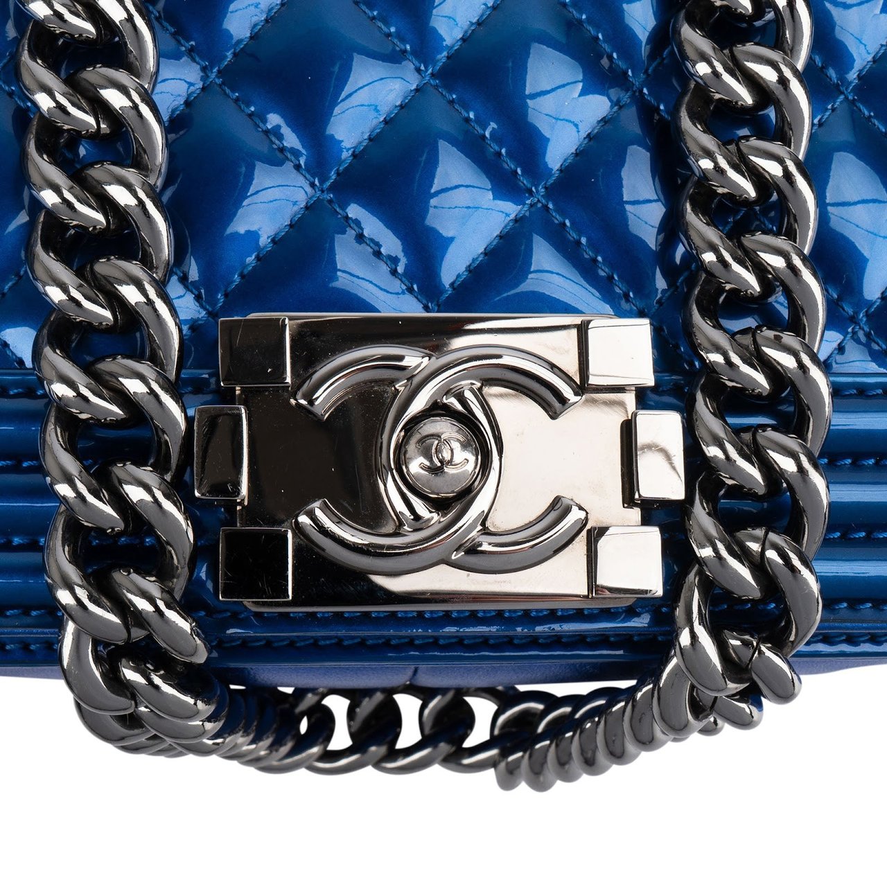 Chanel Chanel Quilted Patent Leather Boy Single Flap Crossbody Bag Blauw