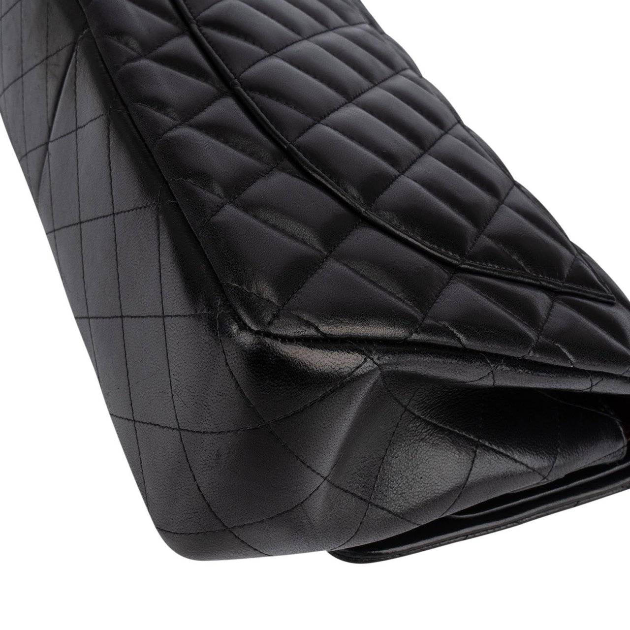 Chanel Chanel Quilted Lambskin Jumbo Double Flap Crossbody Bag Zwart