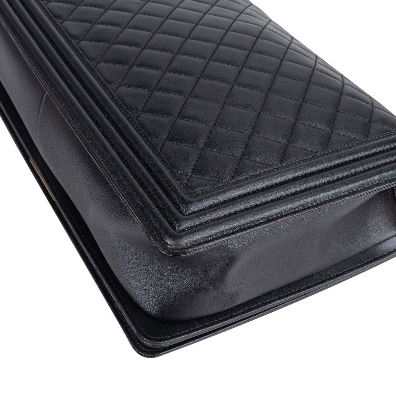 Chanel Chanel Quilted Leather Boy Single Flap Crossbody Bag Zwart