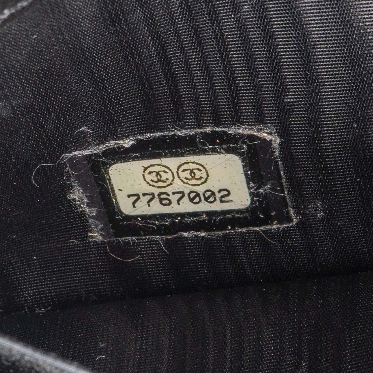 Chanel Chanel Caviar Leather Timeless CC Zipper Wallet Zwart