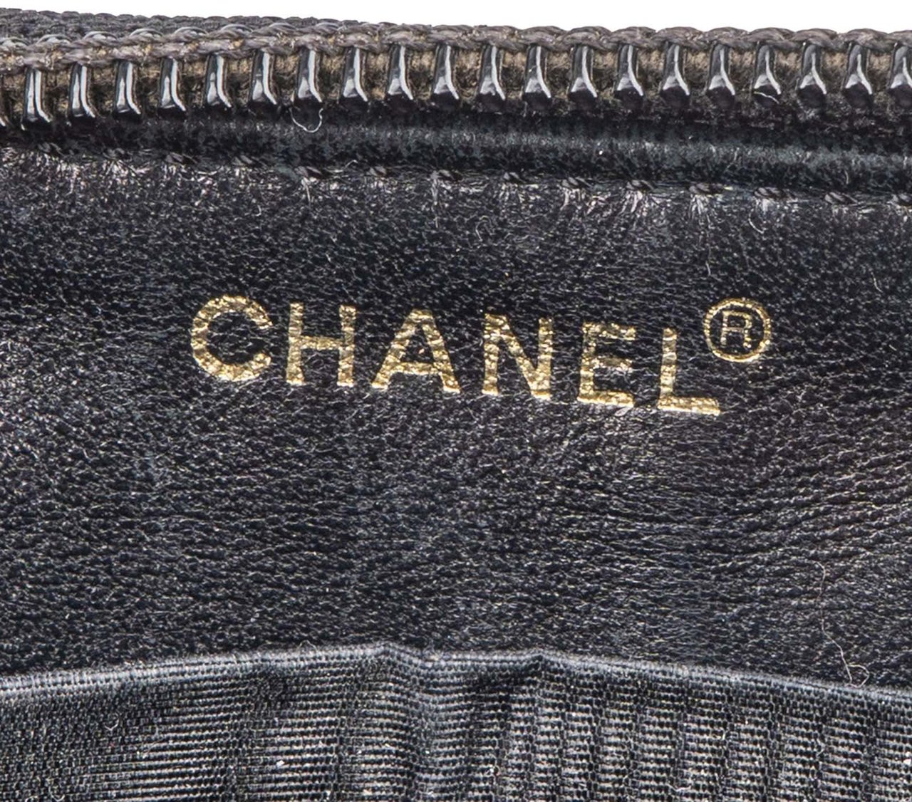 Chanel Chanel Caviar Leather Timeless CC Zipper Wallet Zwart