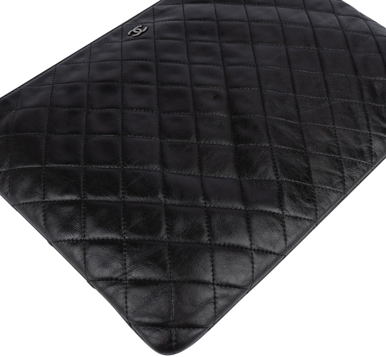 Chanel Chanel Quilted Lambskin CC Clutch Zwart