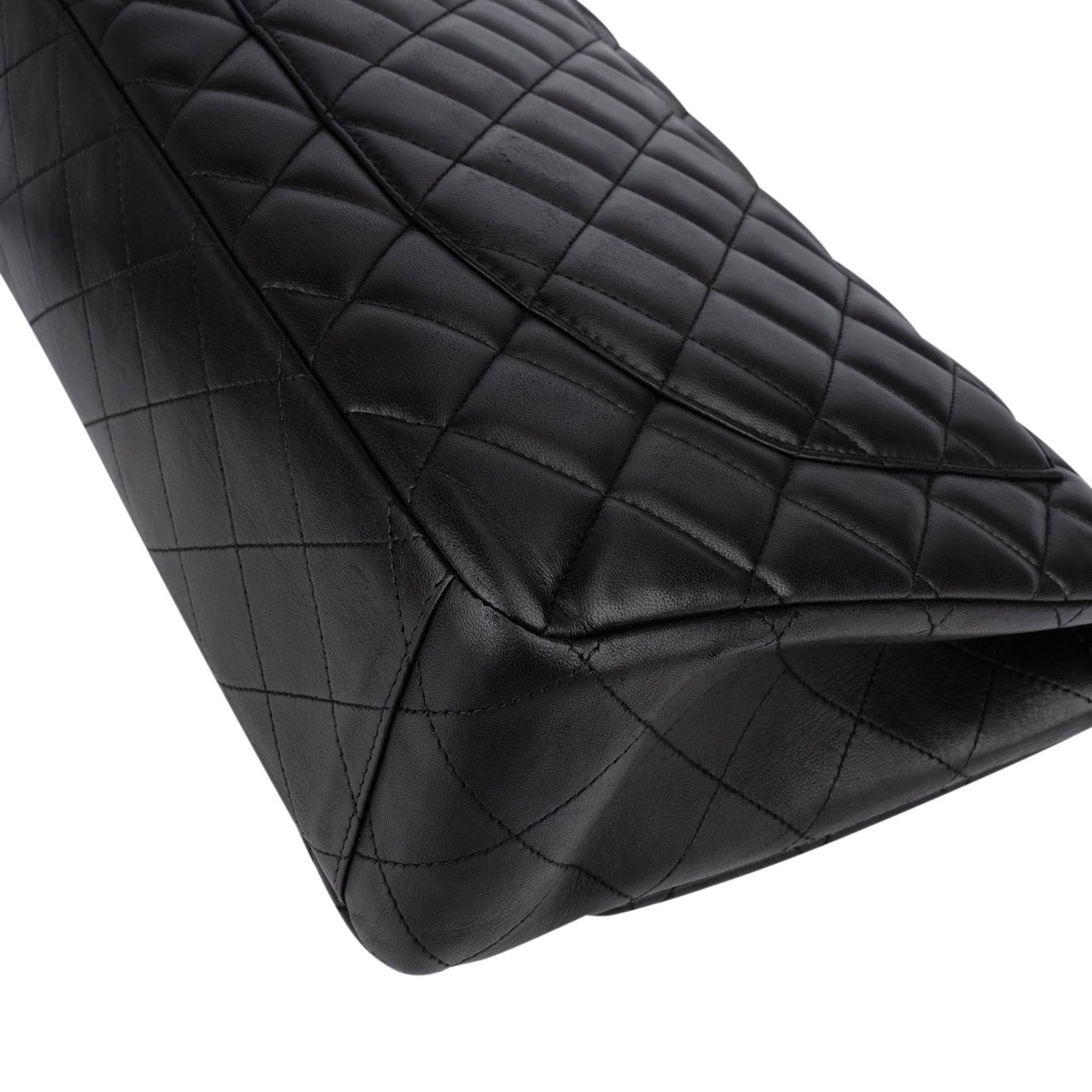 Chanel Chanel Quilted Lambskin Maxi Single Flap Crossbody Bag Zwart