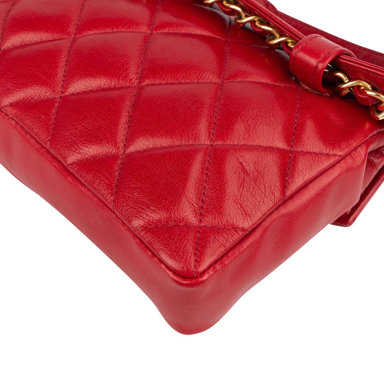 Chanel Chanel Quilted Lambskin CC Belt Crossbody Bag Rood