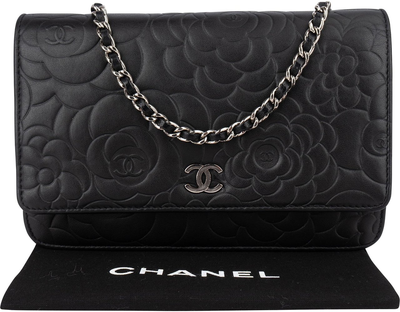 Chanel Chanel Camellia Lambskin Wallet On Chain Crossbody Bag Zwart