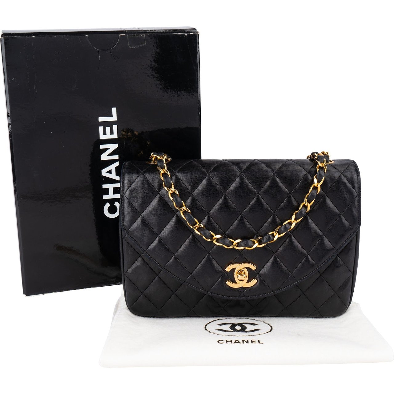 Chanel Chanel Quilted Lambskin 24K Gold Single Flap Crossbody Bag Zwart