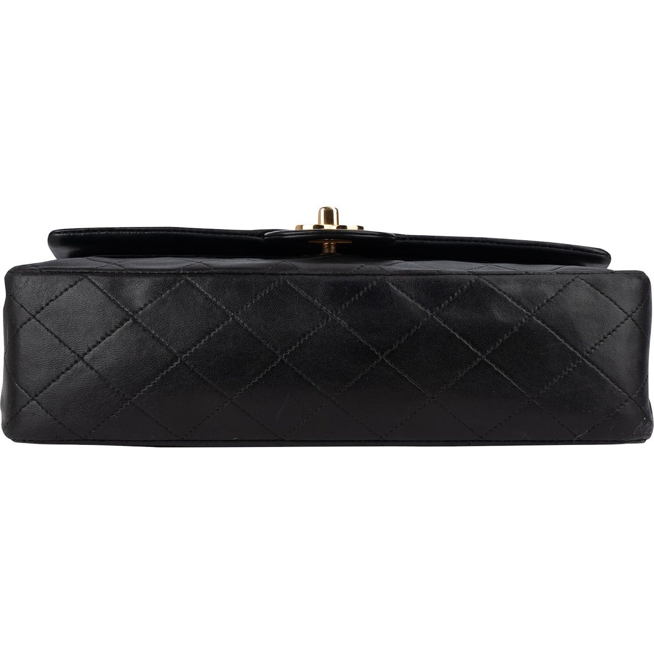 Chanel Chanel Quilted Lambskin 24K Gold Medium Double Flap Crossbody Bag Zwart