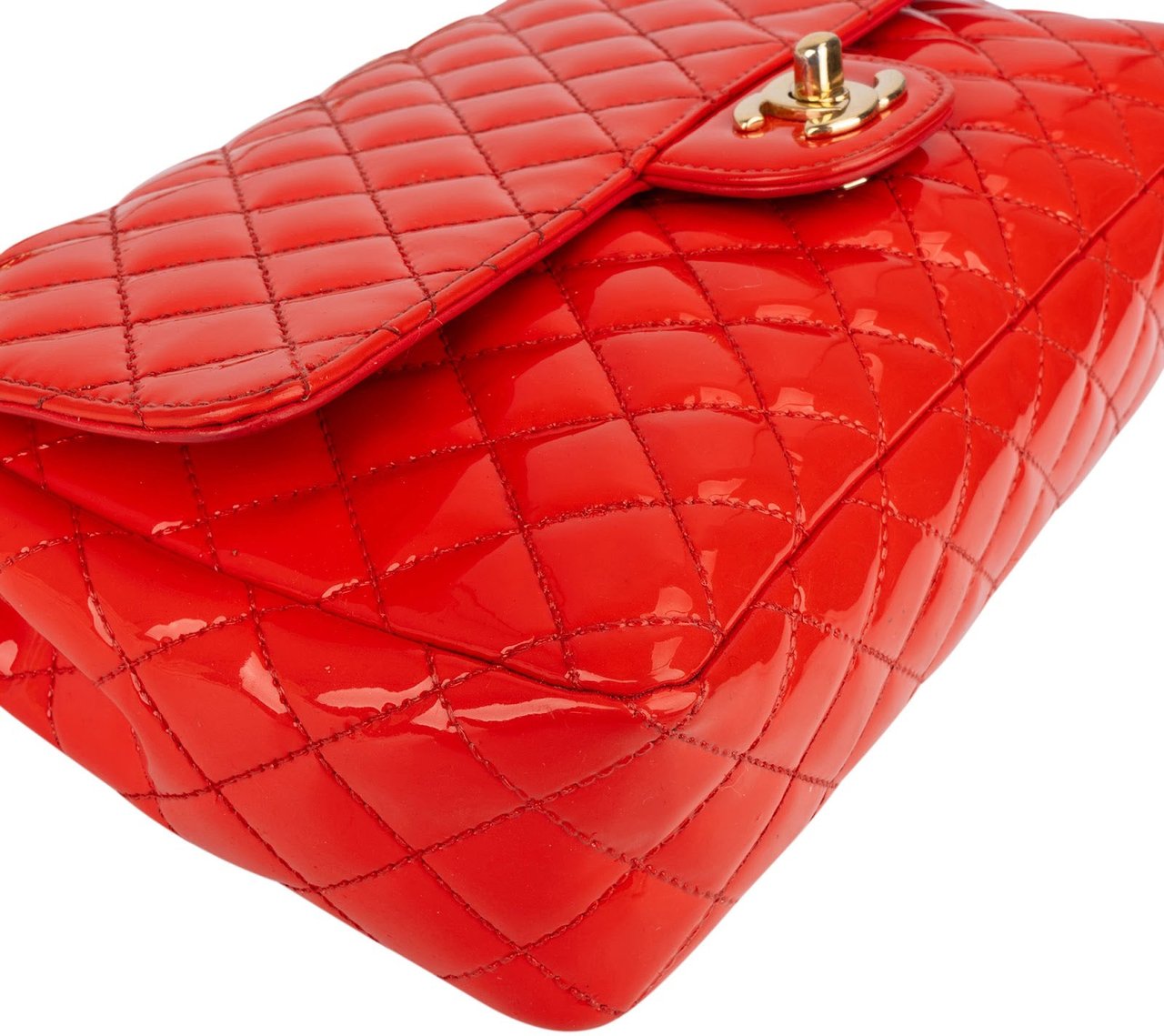 Chanel Quilted Patent Leather Valentine Single Flap Crossbody Bag Rood