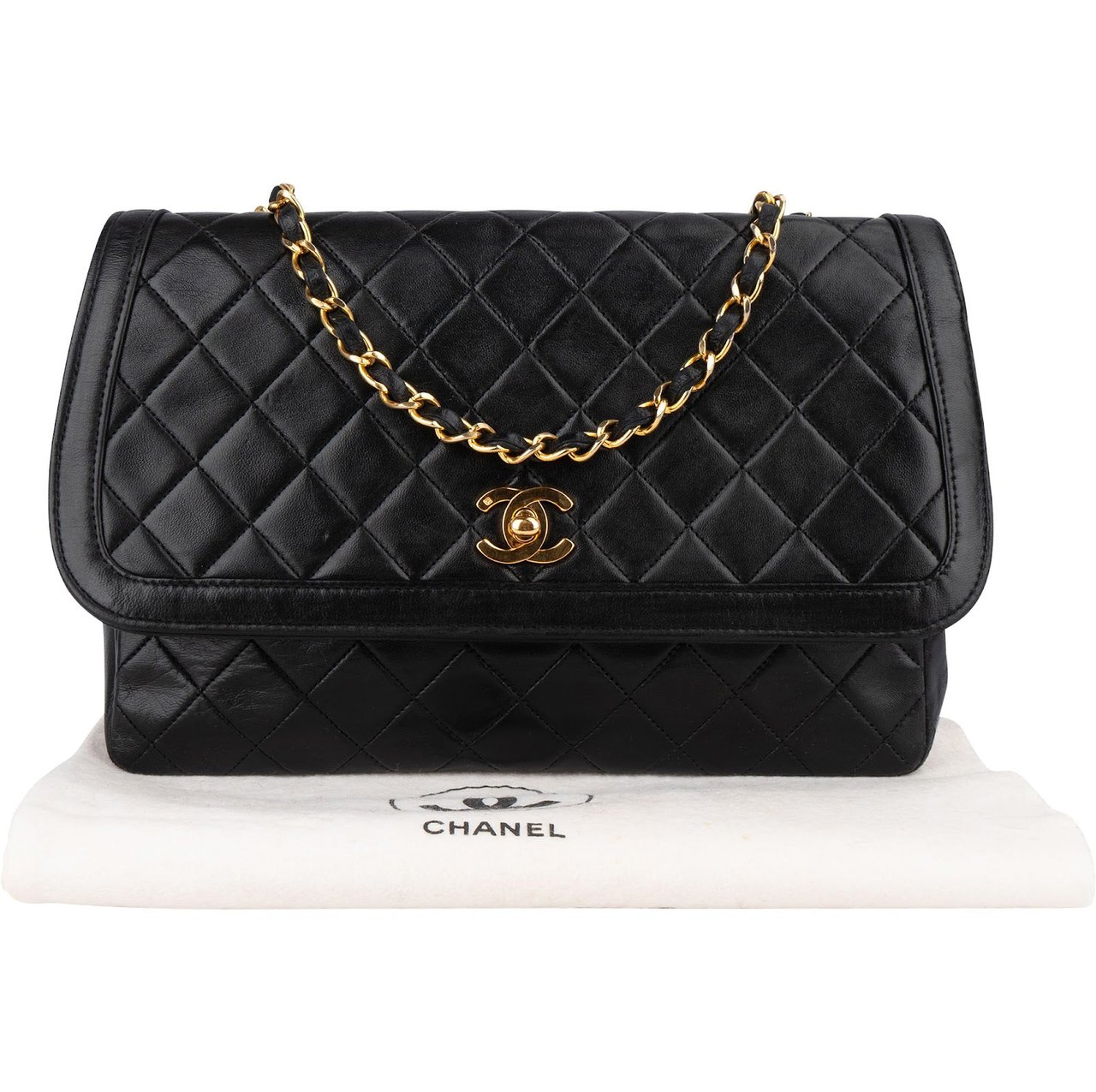 Chanel Chanel Quilted Lambskin Medium 24K Gold Single Flap Crossbody Bag Zwart