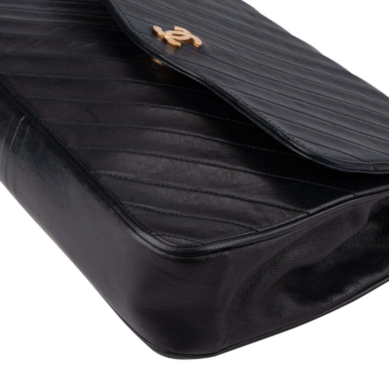 Chanel Chanel Quilted Lambskin 24K Gold Single Flap Shoulder Bag Divers