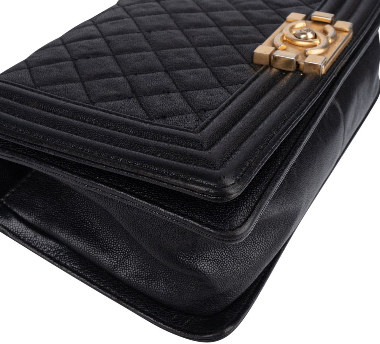 Chanel Quilted Caviar Leather Boy Single Flap Crossbody Bag Zwart