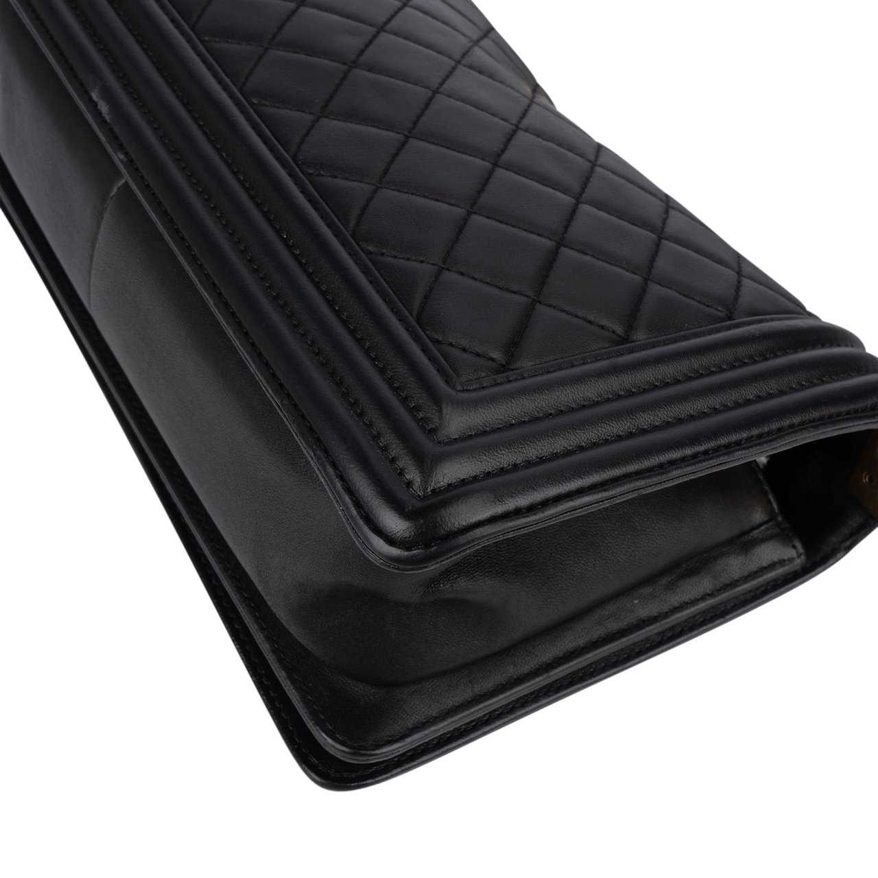 Chanel Chanel Quilted Lambskin Boy Single Flap Crossbody Bag Zwart