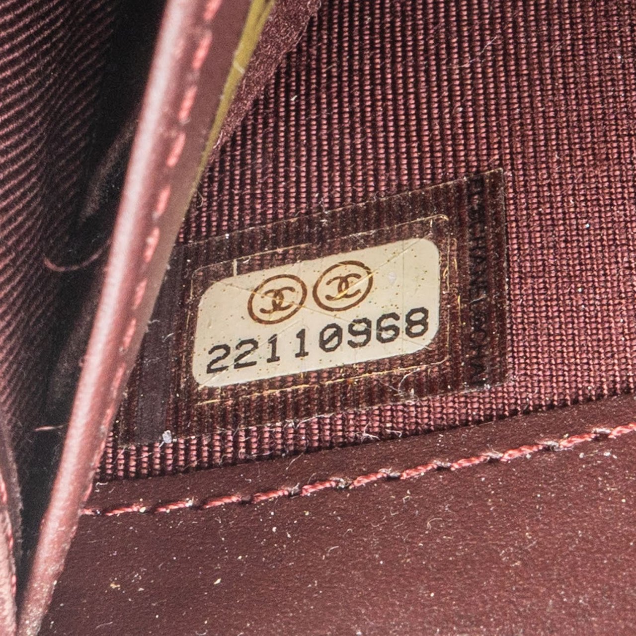 Chanel Chanel Quilted Caviar Leather Classic CC Wallet Zwart