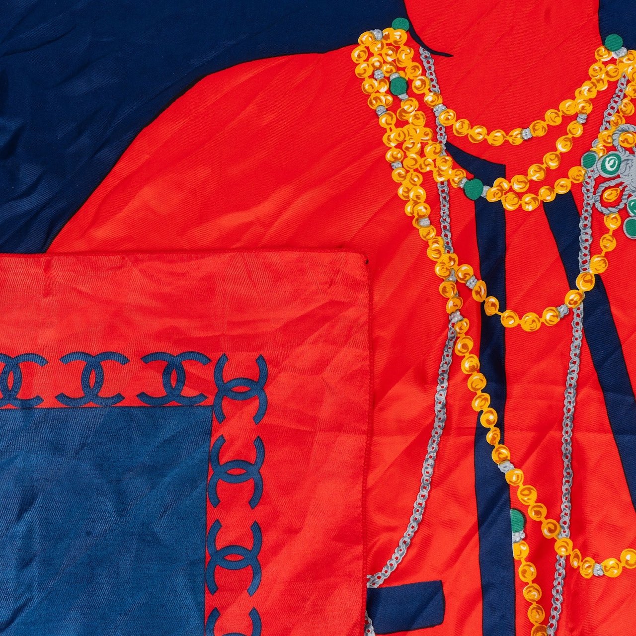 Chanel Chanel Bijoux Silhouette Silk Tuch Scarf Rood