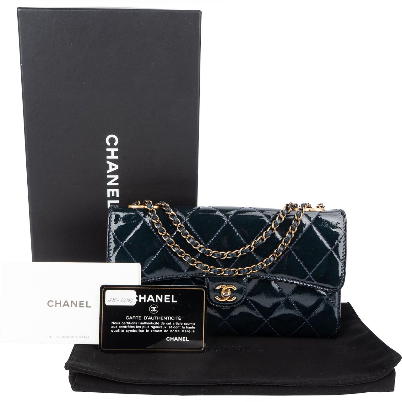 Chanel Chanel Quilted Patent Leather Single Flap Crossbody Bag Blauw