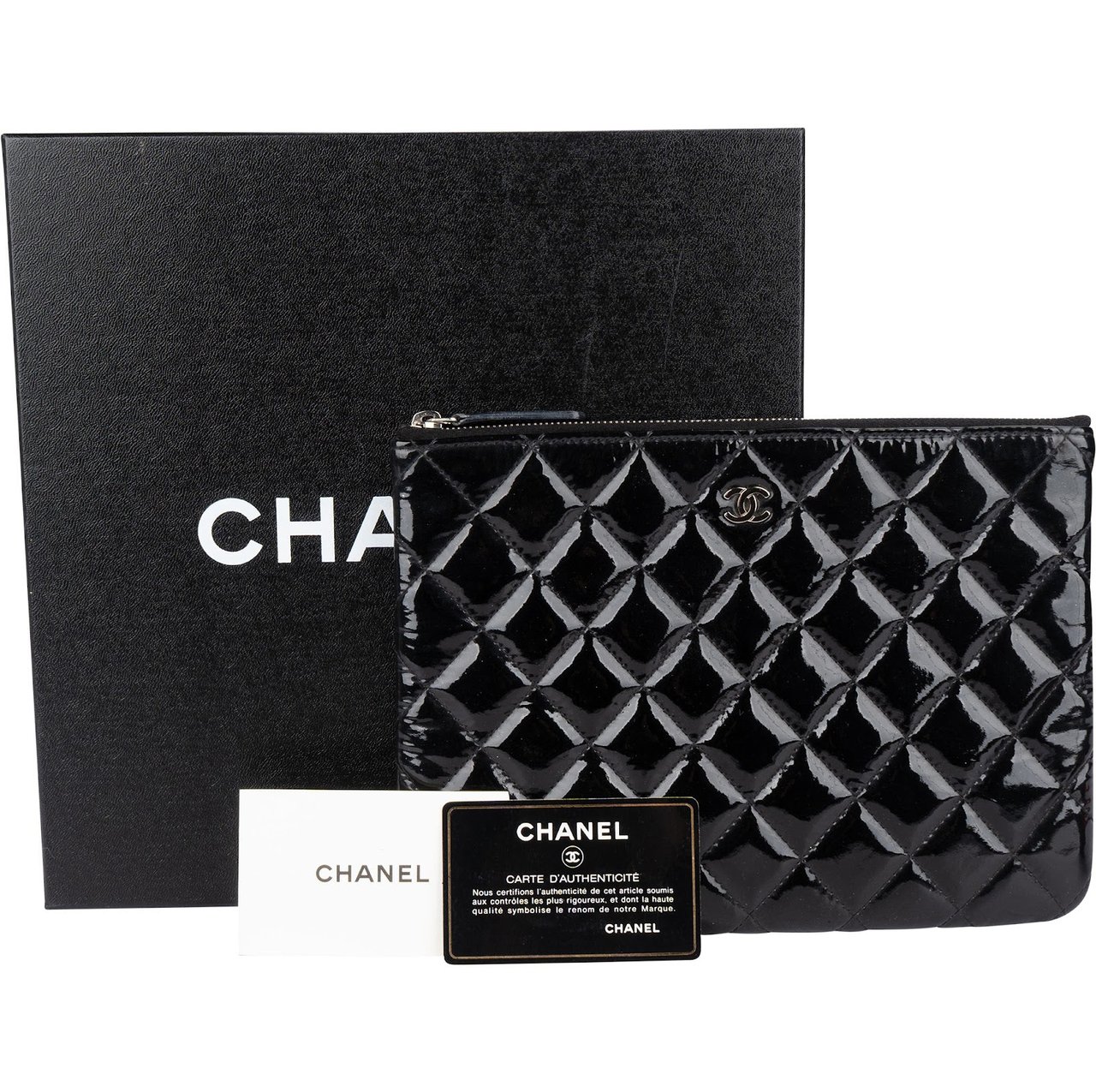 Chanel Chanel Quilted Patent Leather CC Clutch Zwart