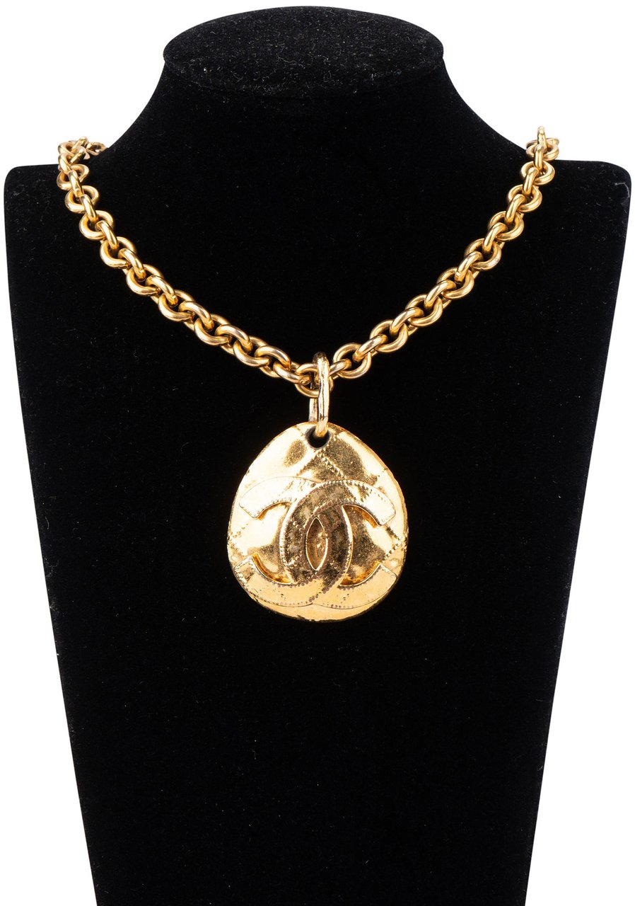 Chanel Chanel Massive Golden CC Necklace Divers