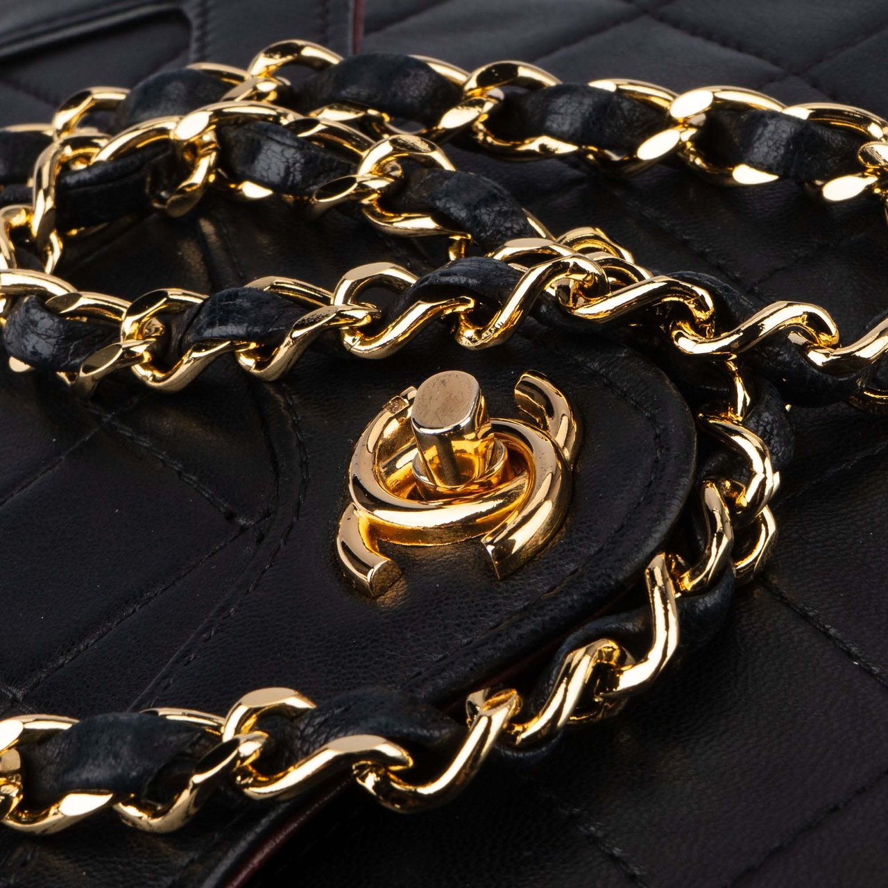 Chanel Chanel Quilted Lambskin 24K Gold Single Flap Crossbody Bag Divers
