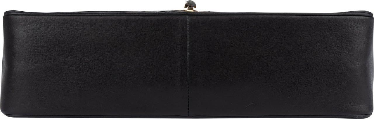 Chanel Chanel Quilted Lambskin 24K Gold Double Flap Crossbody Bag Zwart