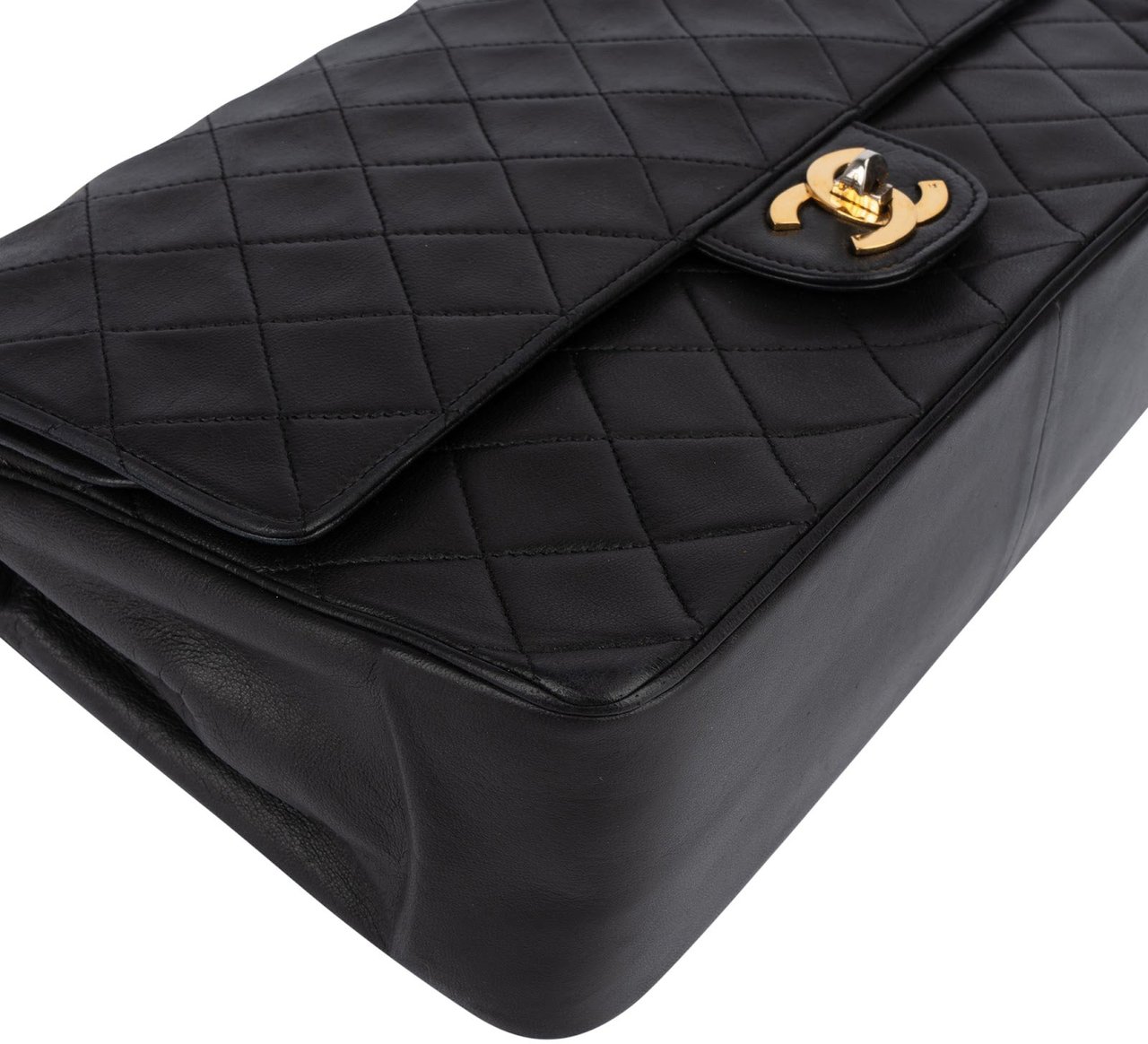 Chanel Chanel Quilted Lambskin 24K Gold Double Flap Crossbody Bag Zwart