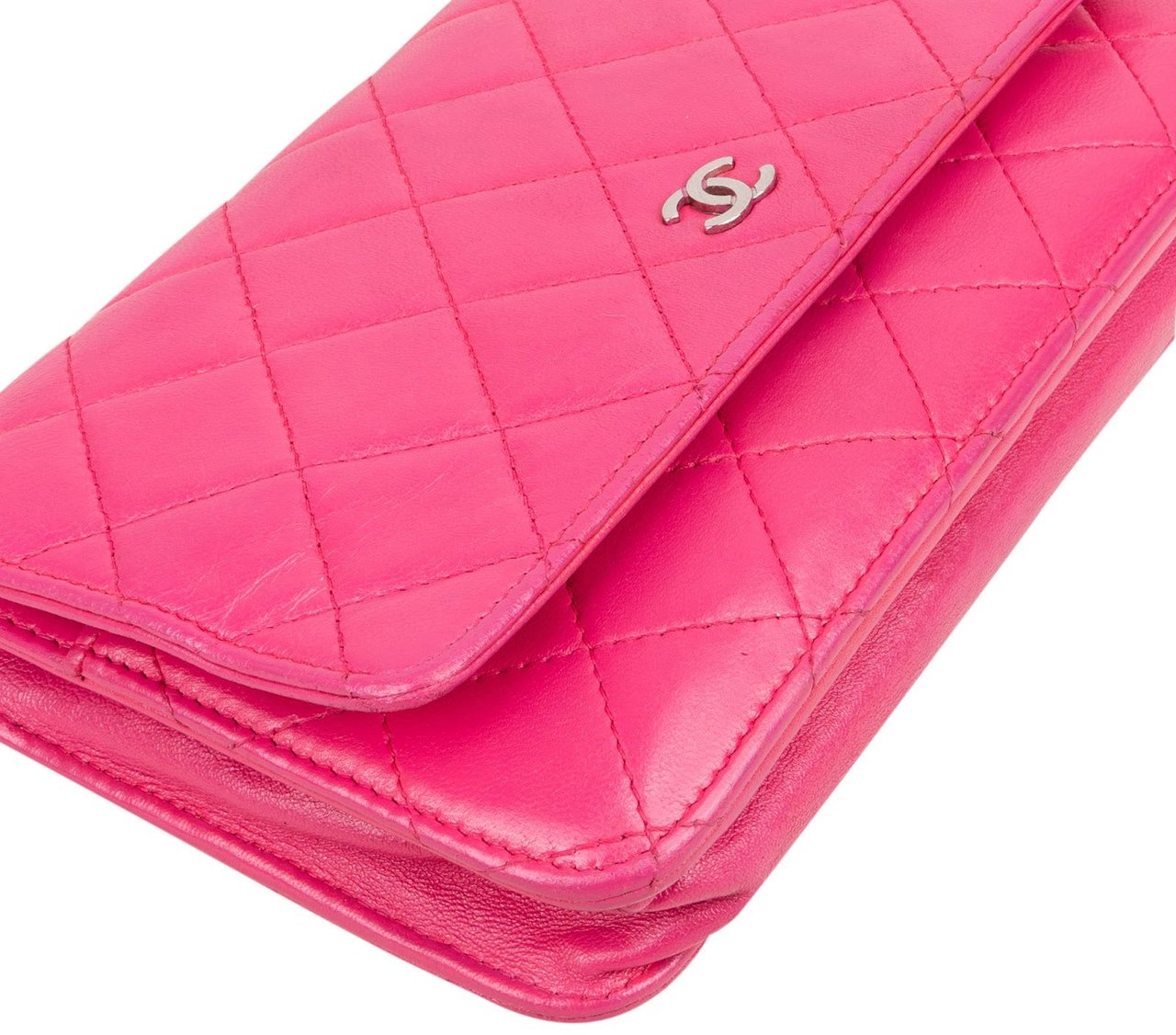Chanel Chanel Quilted Lambskin Wallet On Chain Crossbody Bag Rood