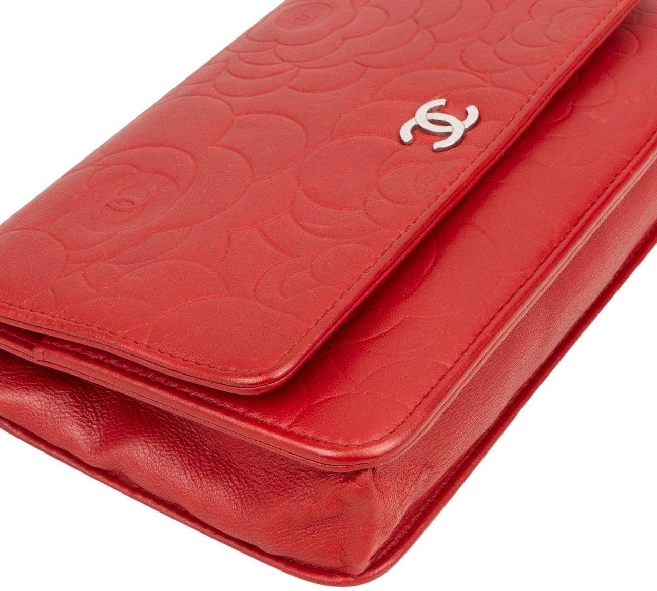 Chanel Chanel Leather Camellia Wallet On Chain Crossbody Bag Rood