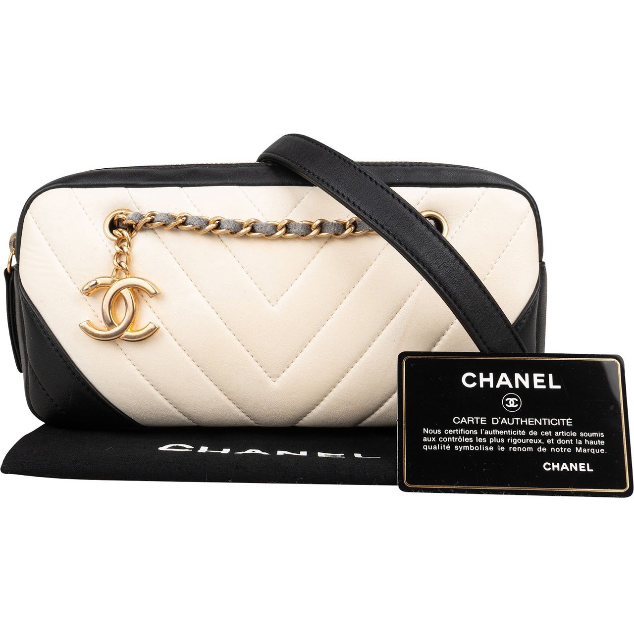Chanel Chanel Quilted Lambskin Chevron CC Camera Crossbody Bag Zwart