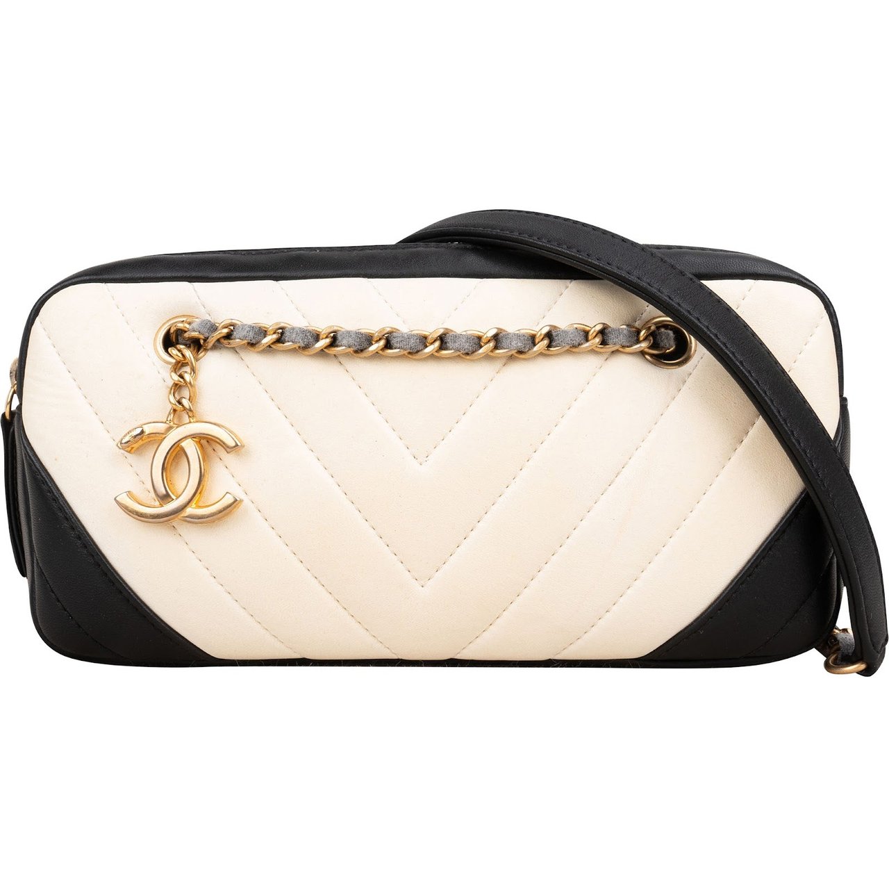 Chanel Chanel Quilted Lambskin Chevron CC Camera Crossbody Bag Zwart