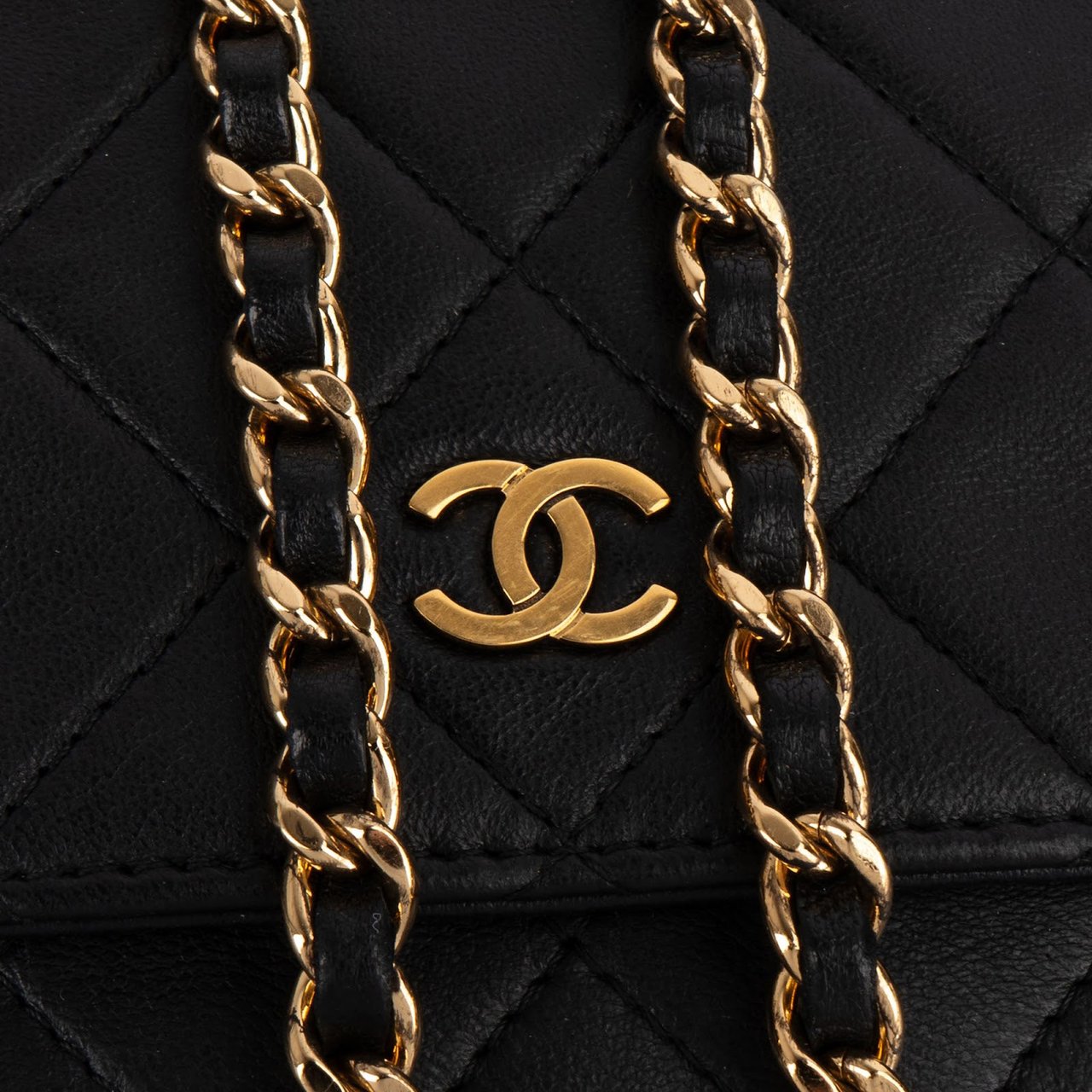 Chanel Quilted Lambskin Wallet On Chain Crossbody Bag Zwart
