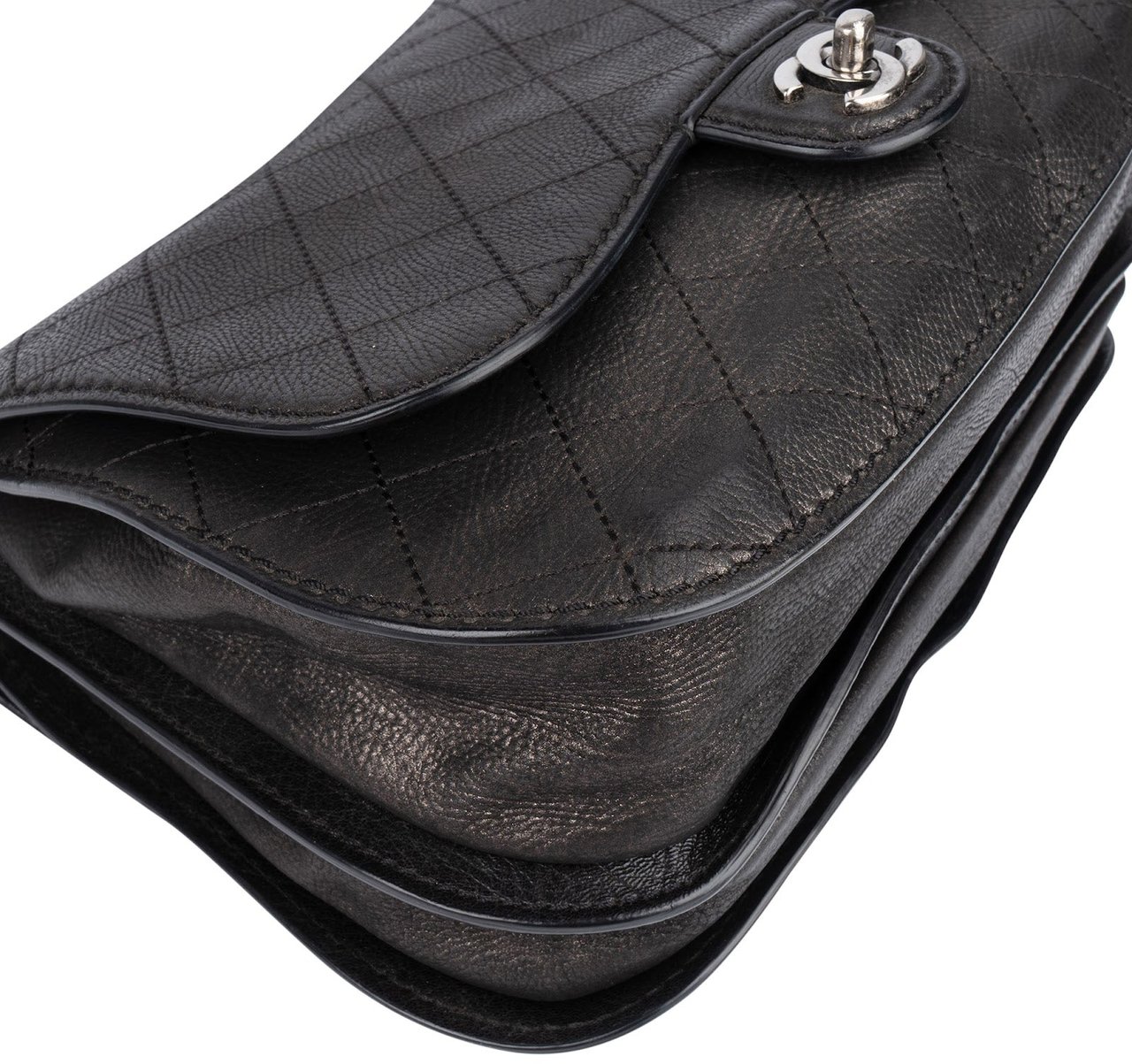 Chanel Chanel Quilted Leather Half Moon Single Flap Crossbody Bag Zwart
