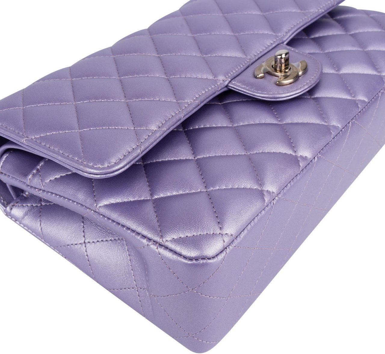 Chanel Quilted Metallic Lambskin Medium Double Flap Crossbody Bag Paars