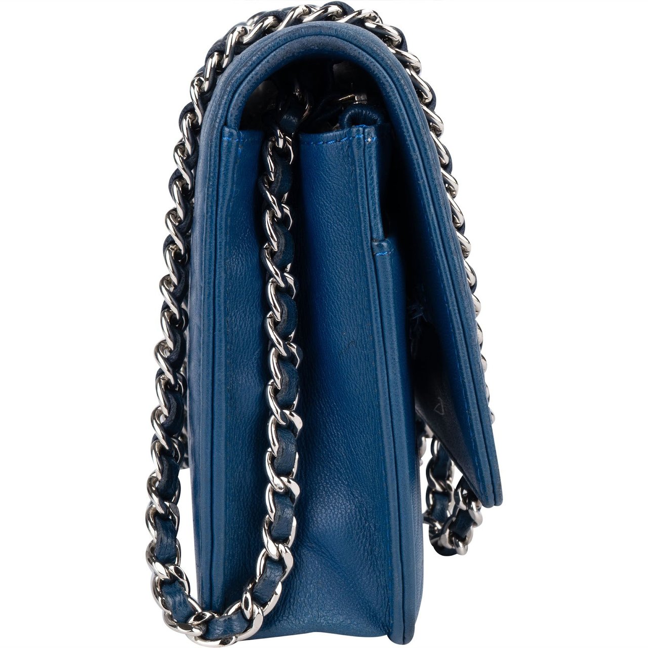 Chanel Chanel Embossed Leather Camellia Wallet On Chain Crossbody Bag Blauw