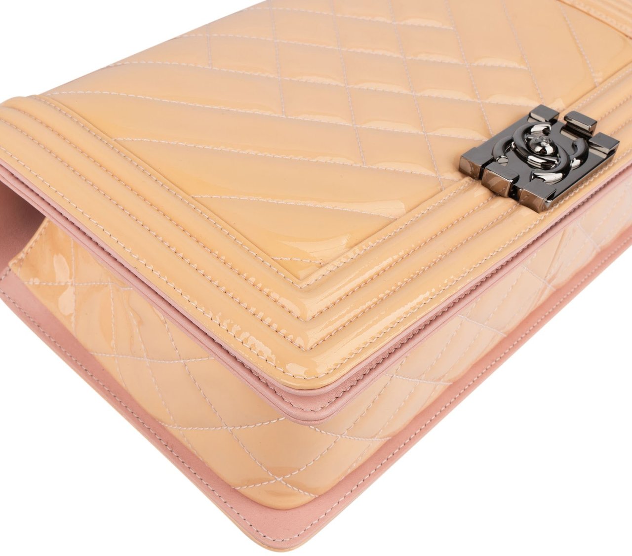 Chanel Chanel Quilted Patent Leather Boy Single Flap Crossbody Bag Neutraal