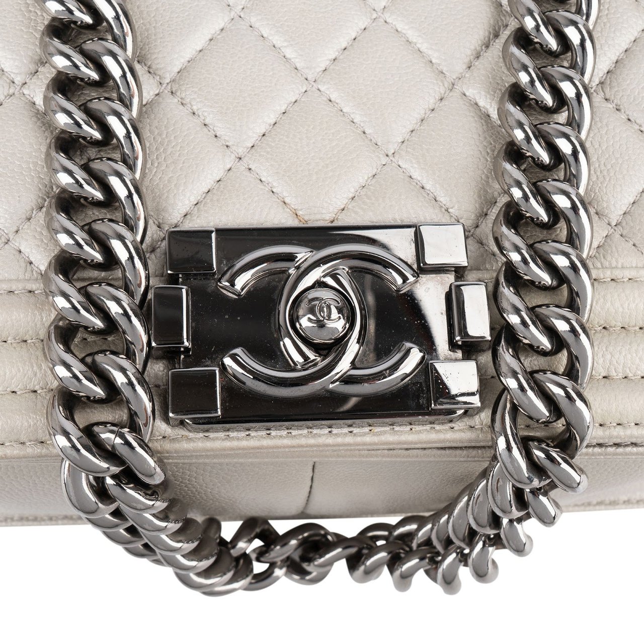 Chanel Chanel Quilted Calfskin Boy Single Flap Crossbody Bag Divers