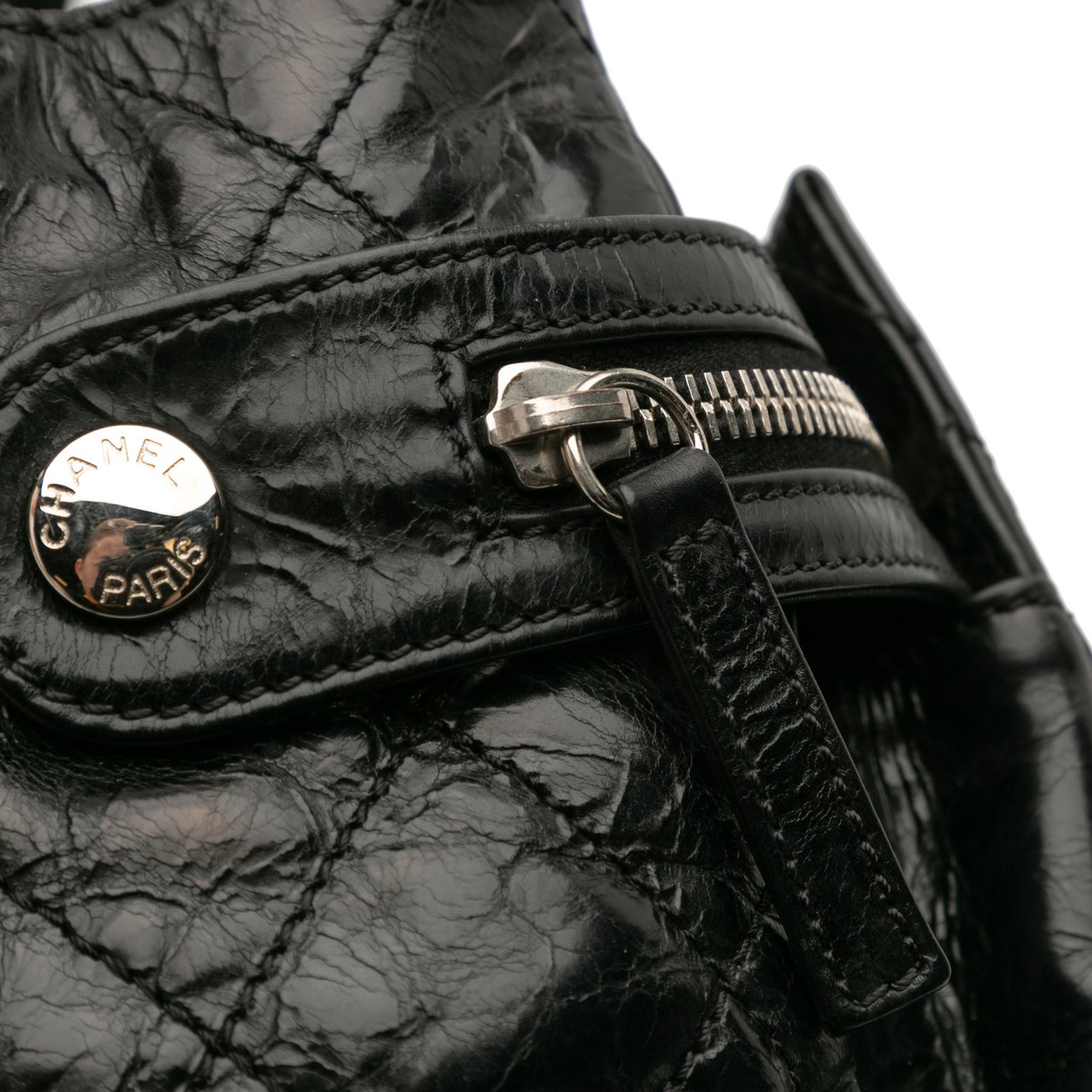 Chanel Medium Quilted Glazed Calfskin Executive Tote Zwart