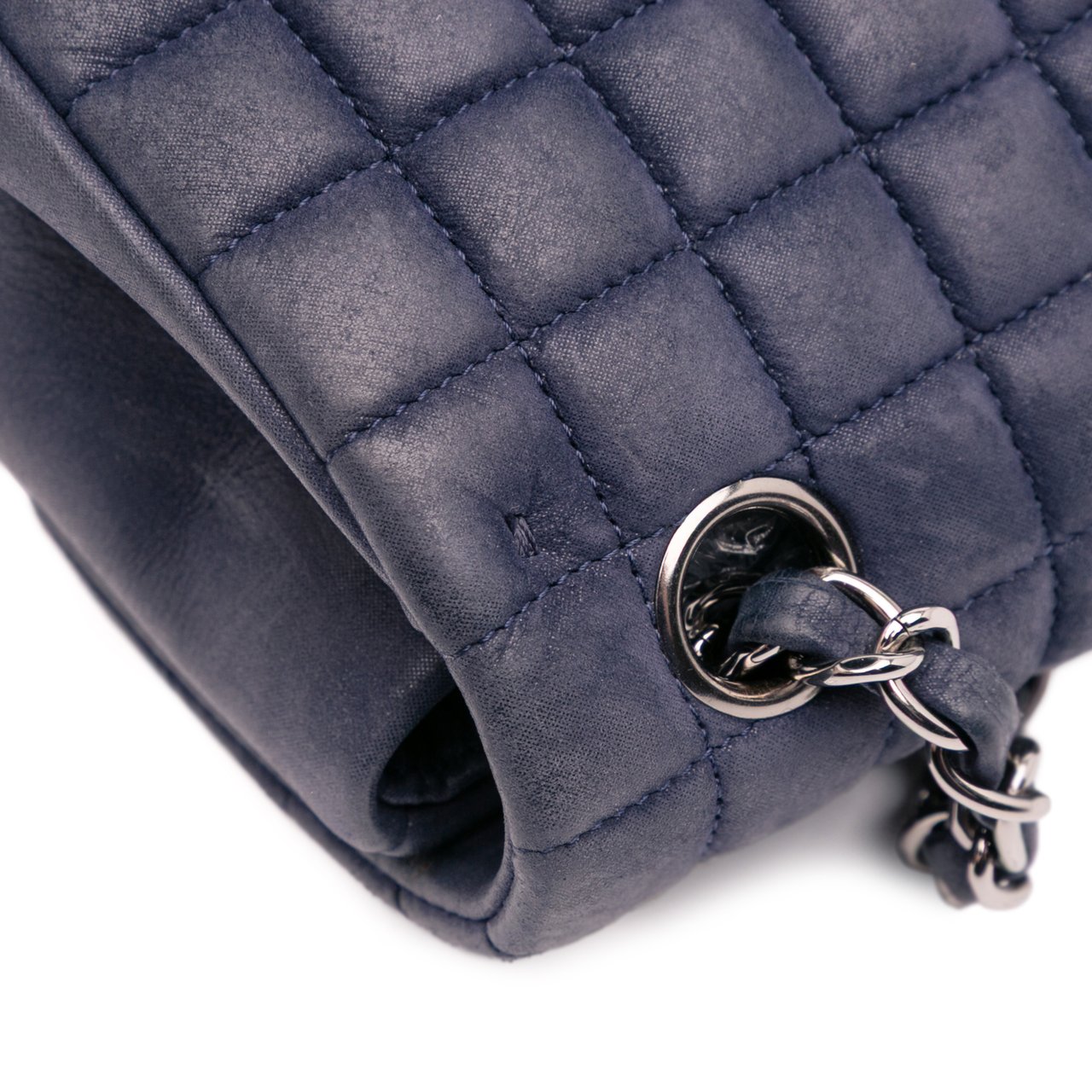 Chanel Chocolate Bar Iridescent Calfskin Bubble Flap Blauw