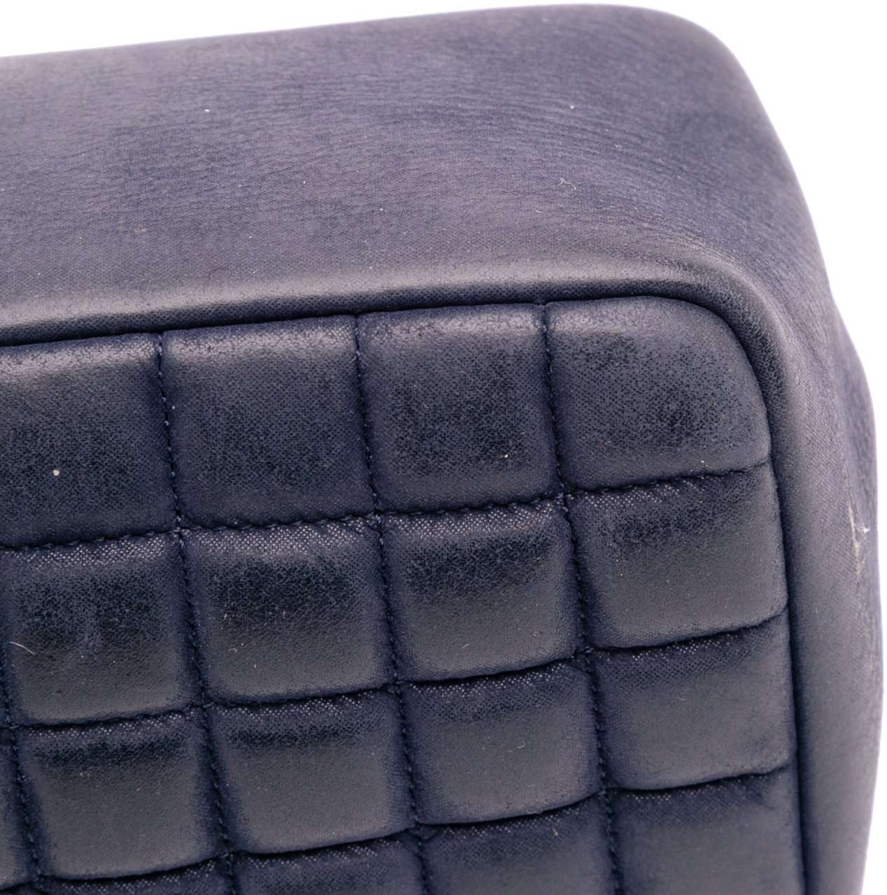 Chanel Chocolate Bar Iridescent Calfskin Bubble Flap Blauw