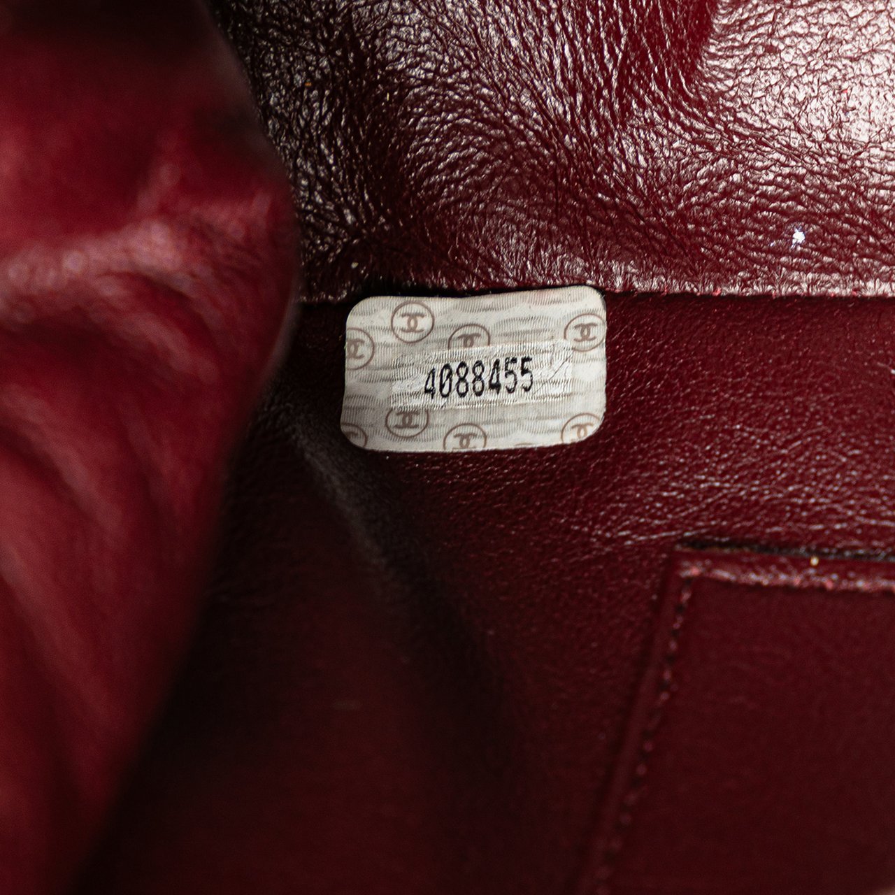 Chanel CC Quilted Lambskin Kiss Lock Frame Top Handle Bag Zwart