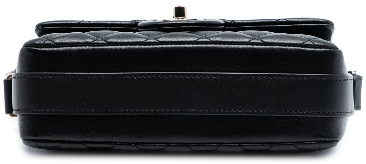 Chanel Quilted Calfskin Bolero de Chanel Flap Zwart