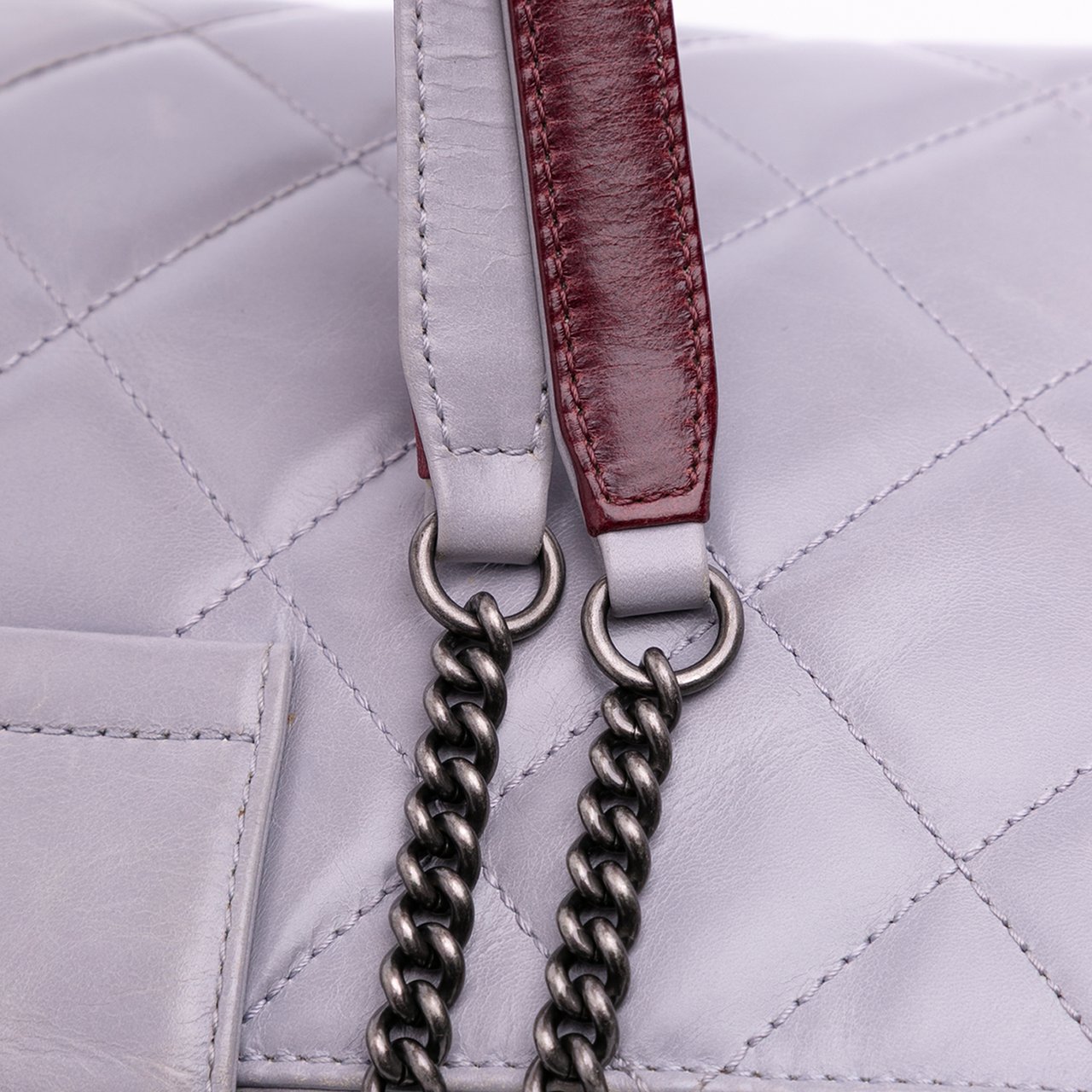 Chanel Quilted Glazed Calfskin Coco Pleats Chain Clutch Paars