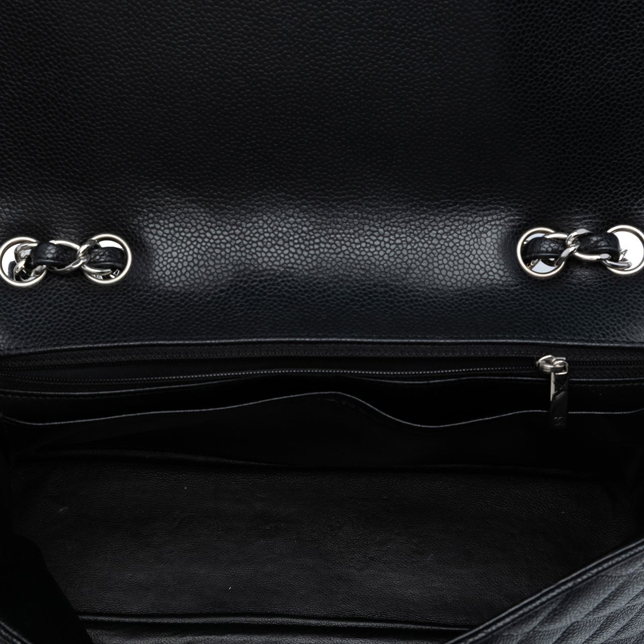 Chanel Jumbo Classic Caviar Single Flap Zwart