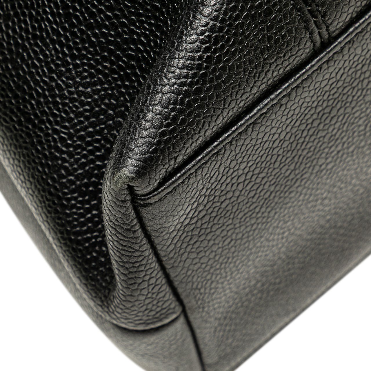 Chanel Caviar LAX Embroidered Logo Tote Zwart