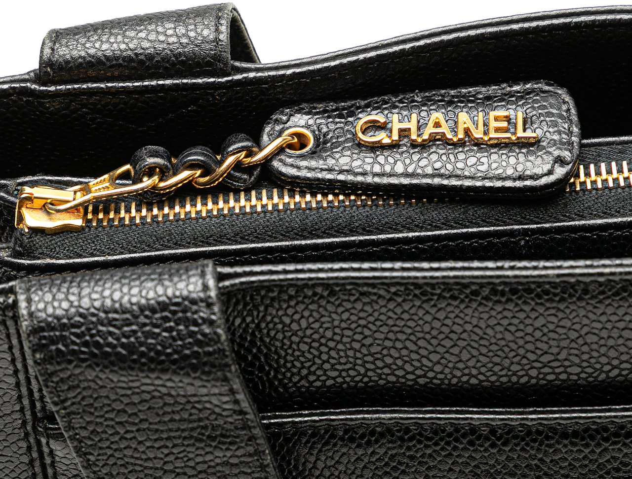 Chanel Caviar LAX Embroidered Logo Tote Zwart