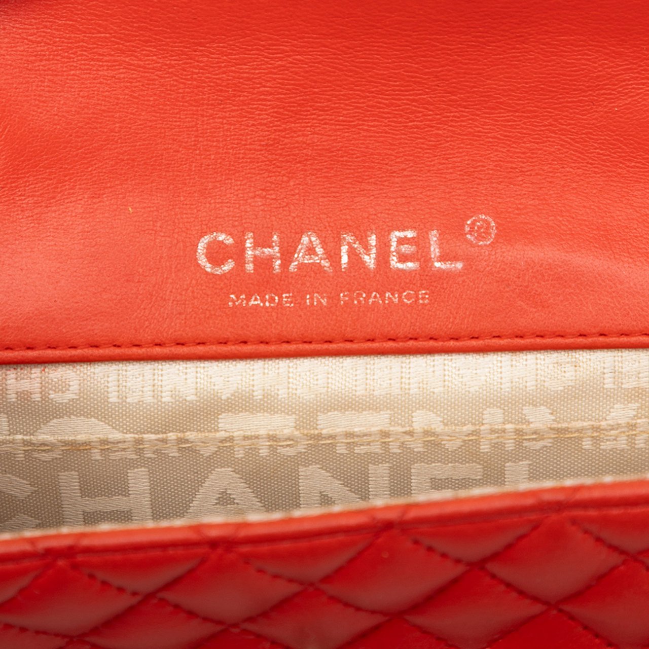 Chanel Extra Mini Quilted Lambskin Ladybug Flap Rood
