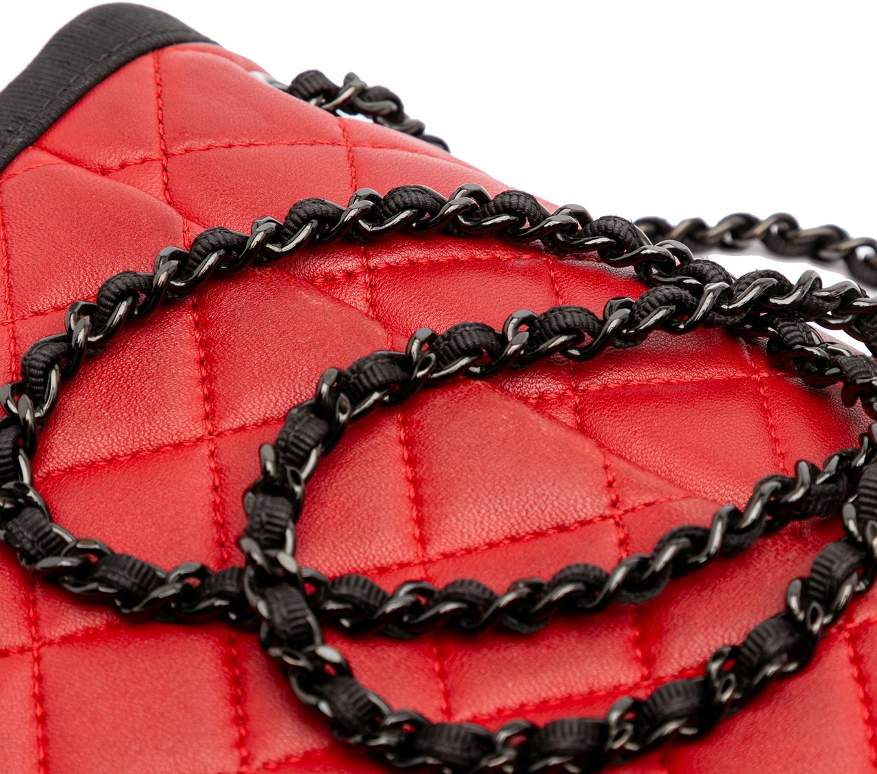Chanel Medium Quilted Lambskin Grosgrain Two Tone Flap Rood