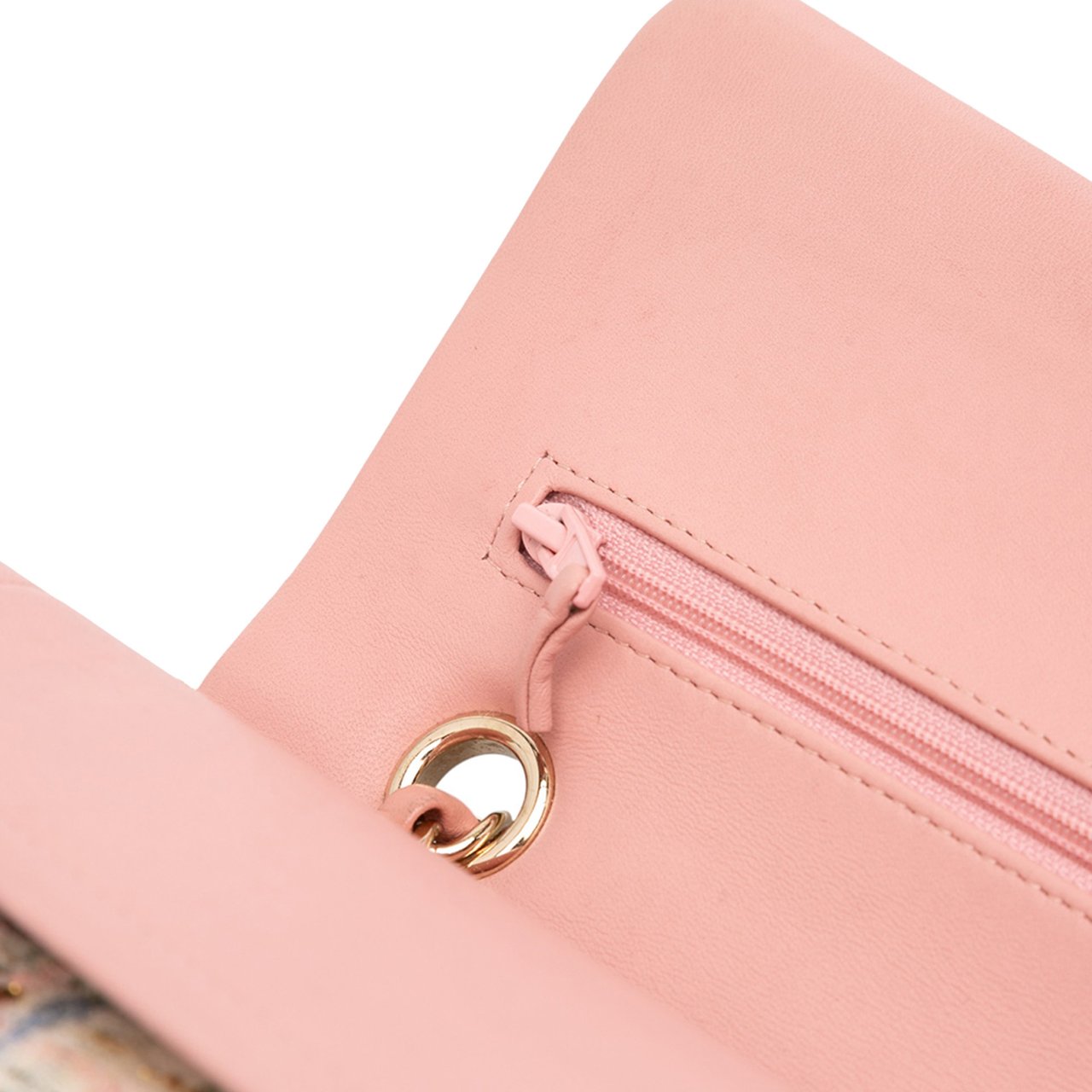 Chanel Medium Classic Boucle Tweed Double Flap Roze